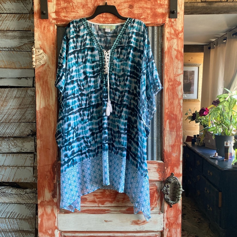 Kareena’s Bathing Suit coverup.